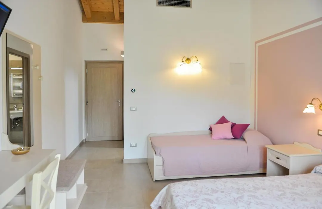 Paradiso Degli Ulivi B&B-1