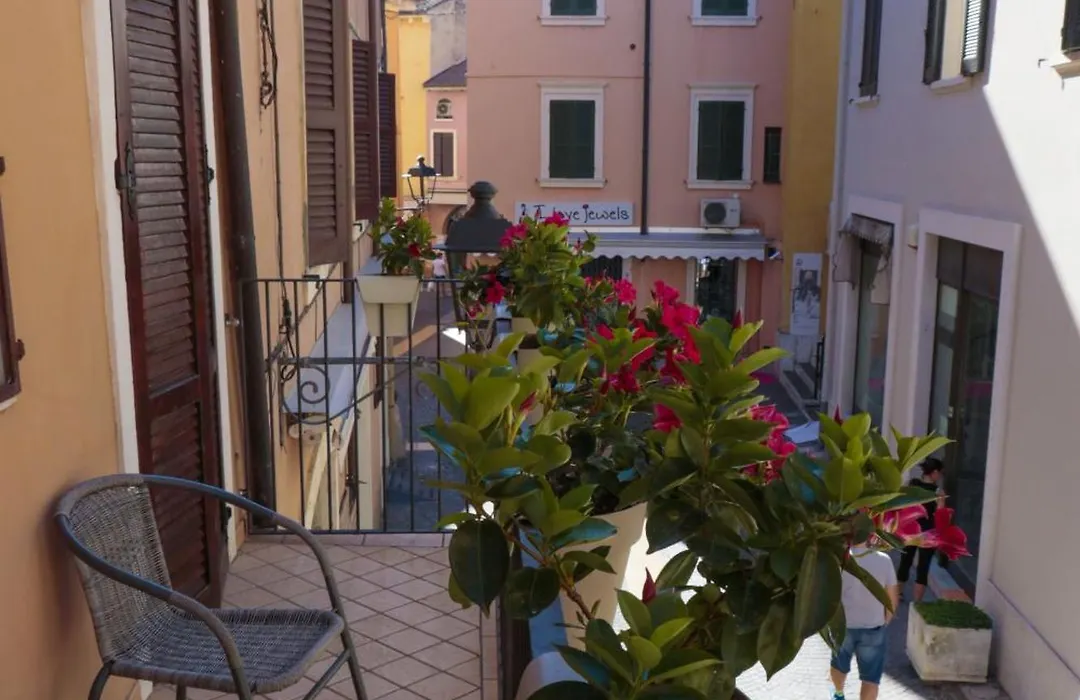 Le Finestre Sul Borgo Rooms-1