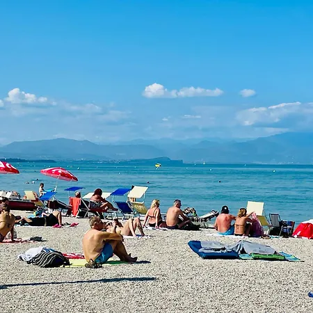 Plaza Lago Di Garda Rooms - Rooftop, Lakeview & Jacuzzi-3